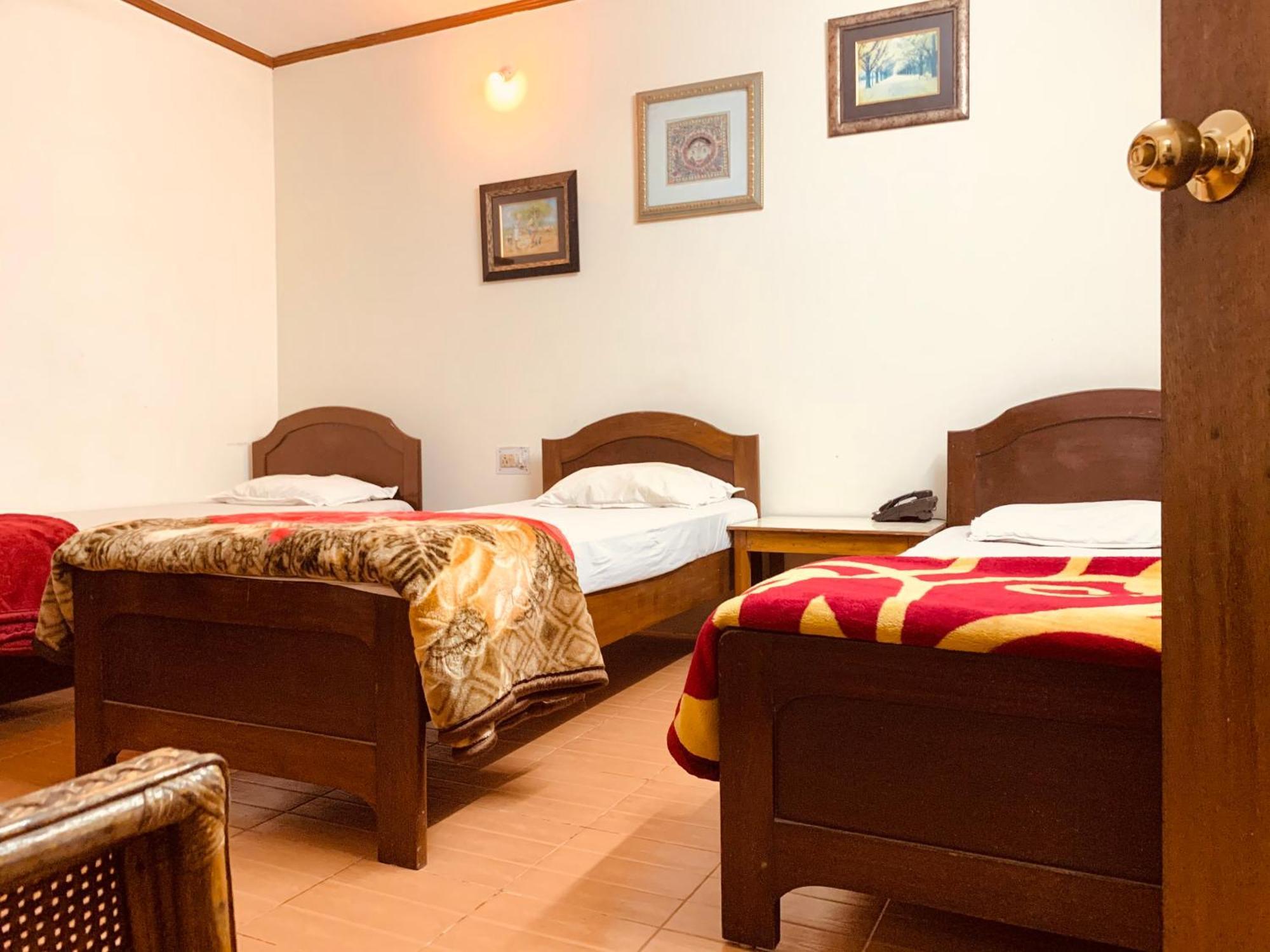 Hotel Devika Dibrugarh Ngoại thất bức ảnh